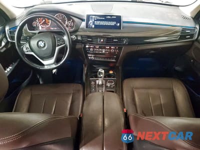 Zdjęcie 8 z 14 samochodu: 2015 BMW X5 XDRIVE35I VIN:5UXKR0C58F0P08039 - miniatura