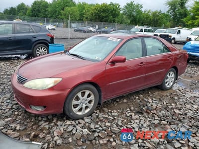 2005 TOYOTA CAMRY XLE V6 4T1BF30K35U087897 - główne zdjęcie licytacji z USA - miniatura