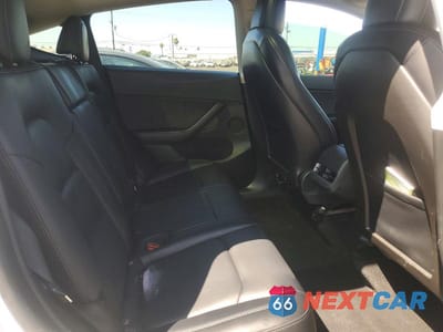 Zdjęcie 10 z 12 samochodu: 2022 TESLA MODEL Y VIN:7SAYGDEE5NF386307 - miniatura