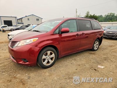 2017 TOYOTA SIENNA LE 5TDKZ3DC6HS810973 - główne zdjęcie licytacji z USA - miniatura