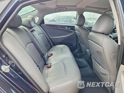 Zdjęcie 10 z 13 samochodu: 2014 HYUNDAI SONATA LIMITED 2.0T VIN:5NPEC4AB1EH892757 - miniatura
