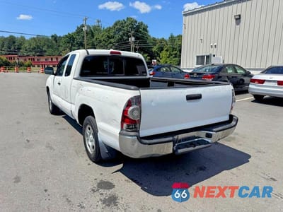 Drugie zdjęcie samochodu z przodu: 2010 TOYOTA TACOMA BASE VIN:5TETX4CN7AZ745627 - miniatura