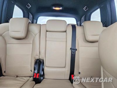 Zdjęcie 10 z 14 samochodu: 2016 MERCEDES-BENZ GL550 VIN:4JGDF7DE2GA644551 - miniatura