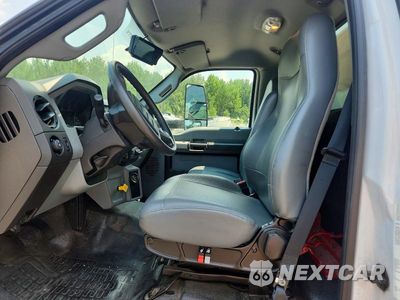 Zdjęcie 7 z 13 samochodu: 2019 FORD F750 SUPER DUTY BOX TRUCK VIN:1FDWF7DCXKDF15634 - miniatura