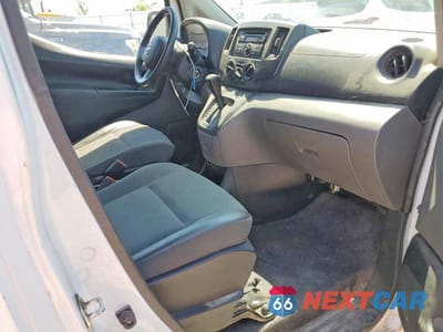 Zdjęcie 8 z 13 samochodu: 2014 NISSAN NV200 S VIN:3N6CM0KN4EK695722 - miniatura