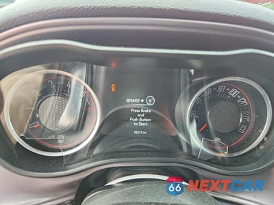 Zdjęcie 9 z 13 samochodu: 2023 DODGE CHALLENGER R/T VIN:2C3CDZBT2PH540070 - miniatura
