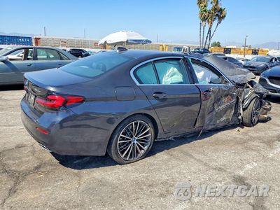 Trzecie zdjęcie samochodu z tyłu: 2022 BMW 530E VIN:WBA13AG07NCK27583 - miniatura