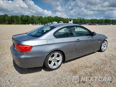 Trzecie zdjęcie samochodu z tyłu: 2011 BMW 328 I VIN:WBAKE3C59BE557883 - miniatura