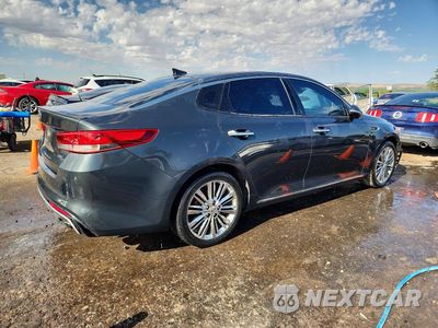 Trzecie zdjęcie samochodu z tyłu: 2016 KIA OPTIMA SXL VIN:5XXGV4L23GG095988 - miniatura