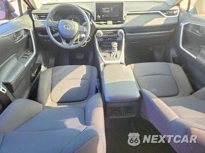 Zdjęcie 8 z 12 samochodu: 2024 TOYOTA RAV4 LE VIN:JTMMWRFV7RD268637 - miniatura