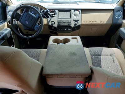 Zdjęcie 8 z 14 samochodu: 2011 FORD F350 SUPER DUTY VIN:1FT8W3DT8BEC04476 - miniatura