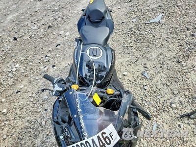 Piąte zdjęcie samochodu w środku: 2026 KAWASAKI ZX400 P VIN:ML5ZXCP18TDA47032 - miniatura