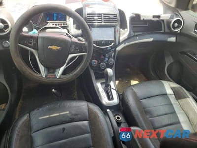 Zdjęcie 8 z 12 samochodu: 2014 CHEVROLET SONIC RS VIN:1G1JG6SB4E4236421 - miniatura