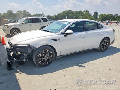 2025 HYUNDAI SONATA SEL KMHL64JA5SA458880 - główne zdjęcie licytacji z USA - miniatura