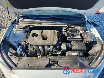 Zdjęcie 11 z 12 samochodu: 2019 HYUNDAI VELOSTER 2.0L PREMIUM VIN:KMHTG6AF0KU012803 - miniatura