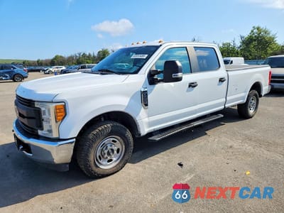 2017 FORD F250 SUPER DUTY 1FT7W2A66HEE48608 - główne zdjęcie licytacji z USA - miniatura