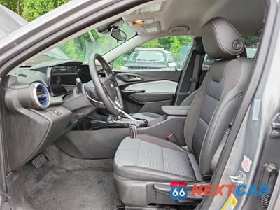 Zdjęcie 7 z 14 samochodu: 2025 CHEVROLET TRAX 1LT VIN:KL77LHEP5SC234675 - miniatura