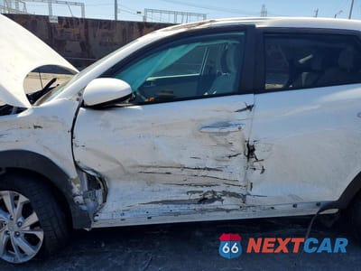 Zdjęcie 7 z 12 samochodu: 2019 HYUNDAI TUCSON SE VIN:KM8J23A42KU888968 - miniatura