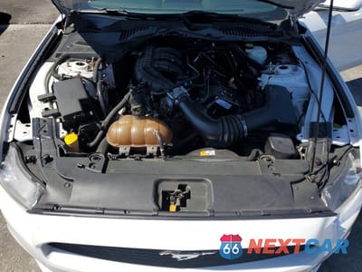 Zdjęcie 11 z 12 samochodu: 2015 FORD MUSTANG VIN:1FATP8EM4F5352048 - miniatura
