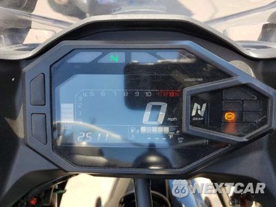Zdjęcie 7 z 9 samochodu: 2025 KAWASAKI EX500 VIN:ML5EXGG11SDA69152 - miniatura