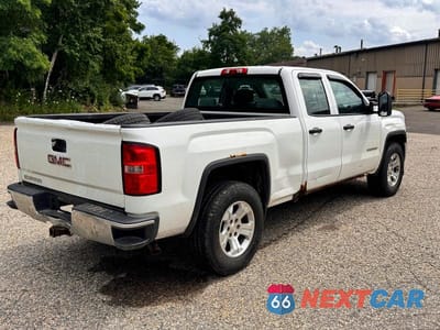 Czwarte zdjęcie samochodu z boku: 2016 GMC SIERRA K1500 VIN:1GTV2LEH6GZ228610 - miniatura