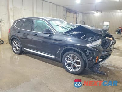 Czwarte zdjęcie samochodu z boku: 2021 BMW X3 SDRIVE30I VIN:5UXTY3C01M9E30447 - miniatura