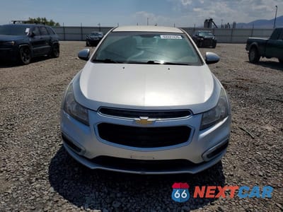 Piąte zdjęcie samochodu w środku: 2019 CHEVROLET CRUZE LT VIN:1G1PE5SB3F7182099 - miniatura