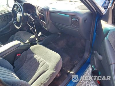 Zdjęcie 8 z 12 samochodu: 2000 CHEVROLET S TRUCK S10 VIN:1GCCS195XY8278414 - miniatura