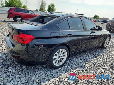 Trzecie zdjęcie samochodu z tyłu: 2016 BMW 320 XI VIN:WBA8A3C57GK551384 - miniatura