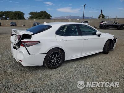 Trzecie zdjęcie samochodu z tyłu: 2024 TOYOTA CAMRY SE VIN:4T1G11AKXRU860037 - miniatura