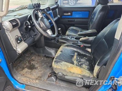 Zdjęcie 7 z 13 samochodu: 2007 TOYOTA FJ CRUISER BASE VIN:JTEZU11F370005641 - miniatura