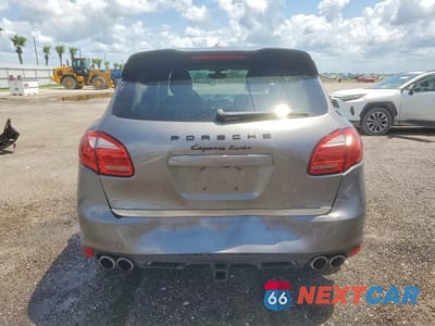 Zdjęcie 6 z 14 samochodu: 2011 PORSCHE CAYENNE TURBO VIN:WP1AC2A21BLA82036 - miniatura