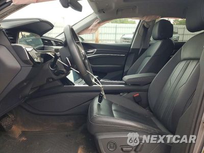 Zdjęcie 7 z 13 samochodu: 2022 AUDI E-TRON PREMIUM VIN:WA1AAAGE6NB012331 - miniatura