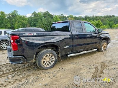 Trzecie zdjęcie samochodu z tyłu: 2021 CHEVROLET SILVERADO K1500 RST VIN:1GCRYEED2MZ411846 - miniatura