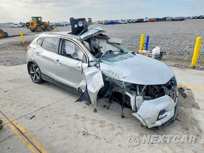 Czwarte zdjęcie samochodu z boku: 2021 NISSAN ROGUE SPORT SL VIN:JN1BJ1CVXMW323139 - miniatura