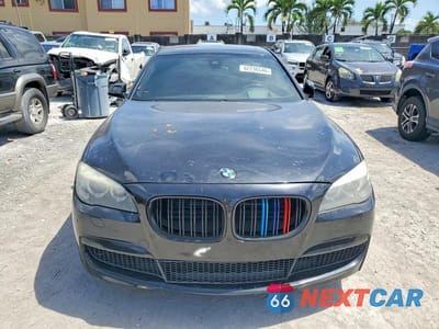 Piąte zdjęcie samochodu w środku: 2013 BMW 750 LXI VIN:WBAYF8C51DD140108 - miniatura