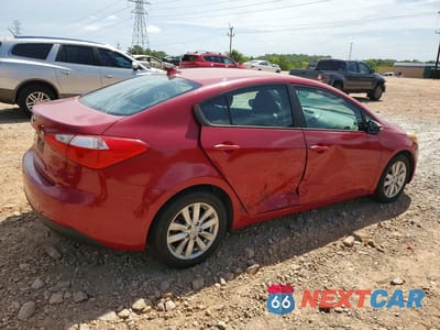 Trzecie zdjęcie samochodu z tyłu: 2016 KIA FORTE LX VIN:KNAFX4A65G5462046 - miniatura