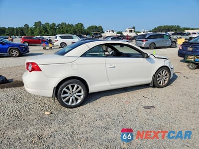 Trzecie zdjęcie samochodu z tyłu: 2011 VOLKSWAGEN EOS KOMFORT VIN:WVWBW7AHXBV005183 - miniatura
