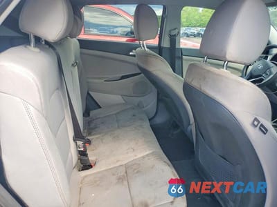 Zdjęcie 11 z 13 samochodu: 2019 HYUNDAI TUCSON SE VIN:KM8J2CA49KU857605 - miniatura