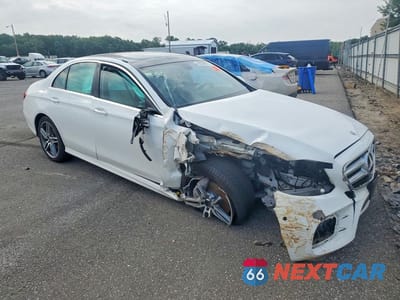 Czwarte zdjęcie samochodu z boku: 2020 MERCEDES-BENZ E 350 4MATIC VIN:W1KZF8EB6LA759223 - miniatura