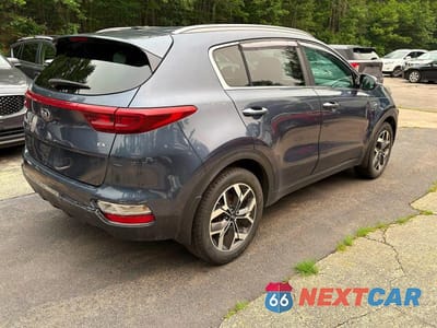 Czwarte zdjęcie samochodu z boku: 2020 KIA SPORTAGE EX VIN:KNDPNCAC4L7688249 - miniatura