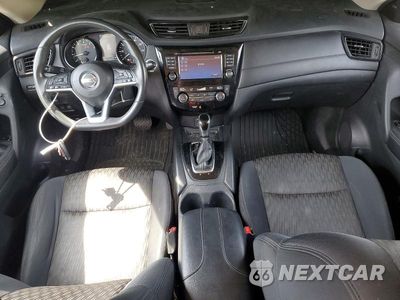 Zdjęcie 8 z 13 samochodu: 2017 NISSAN ROGUE SV VIN:5N1AT2MV9HC825943 - miniatura