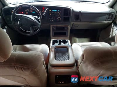 Zdjęcie 8 z 13 samochodu: 2004 CHEVROLET TAHOE K1500 VIN:1GNEK13Z04R102620 - miniatura