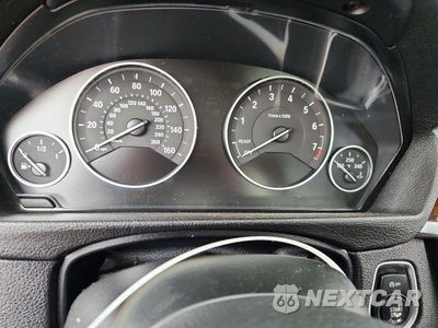 Zdjęcie 9 z 12 samochodu: 2015 BMW 328 XI SULEV VIN:WBA3B5C53FF959732 - miniatura