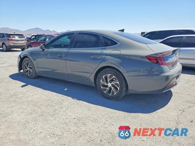 Drugie zdjęcie samochodu z przodu: 2022 HYUNDAI SONATA HYBRID BLUE VIN:KMHL24JJXNA049869 - miniatura