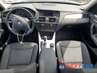 Zdjęcie 8 z 13 samochodu: 2014 BMW X3 XDRIVE28I VIN:5UXWX9C5XE0D35180 - miniatura