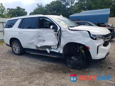 Czwarte zdjęcie samochodu z boku: 2024 CHEVROLET TAHOE C1500 LS VIN:1GNSCMKDXRR415608 - miniatura