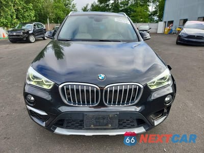Piąte zdjęcie samochodu w środku: 2016 BMW X1 XDRIVE28I VIN:WBXHT3Z35G4A48403 - miniatura