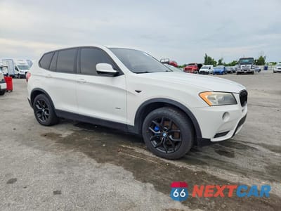 Czwarte zdjęcie samochodu z boku: 2013 BMW X3 XDRIVE28I VIN:5UXWX9C50D0D01151 - miniatura