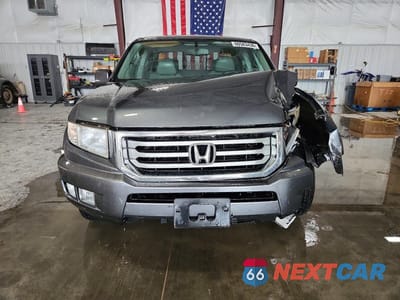 Piąte zdjęcie samochodu w środku: 2013 HONDA RIDGELINE RTL VIN:5FPYK1F5XDB002603 - miniatura